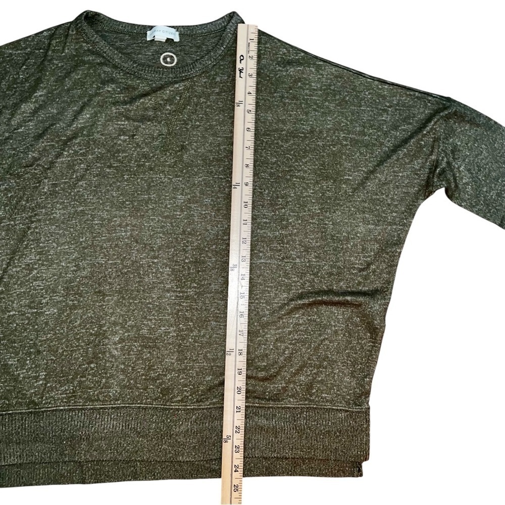 Sunday Citizen Sweater Size Medium — image 3 of 7